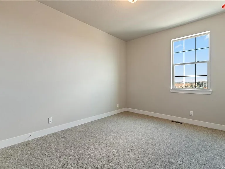 5960 N Dallas St — Photo 17