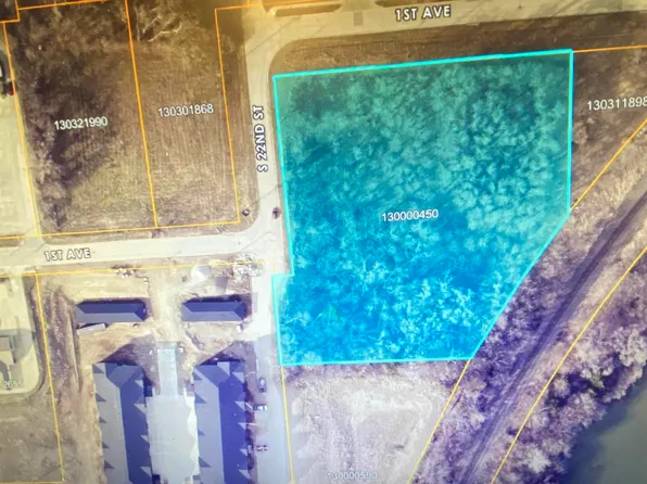 N 22nd St #1, Plattsmouth, NE 68048