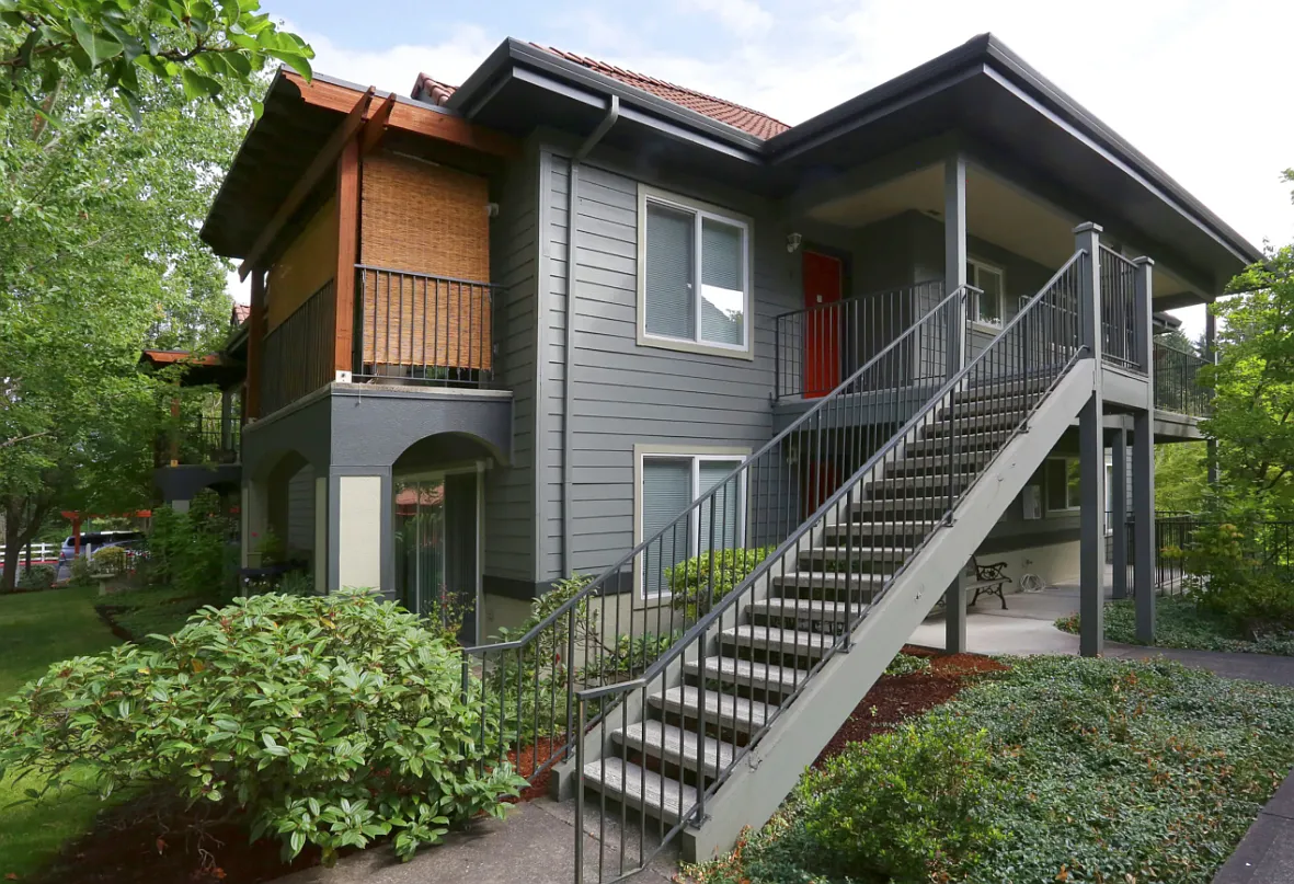 Fanno Creek Village — Photo 1