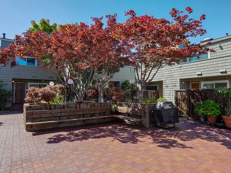 256 State St #9 — Photo 2