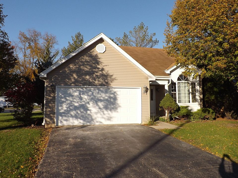 1st image of 301 Vana Dr