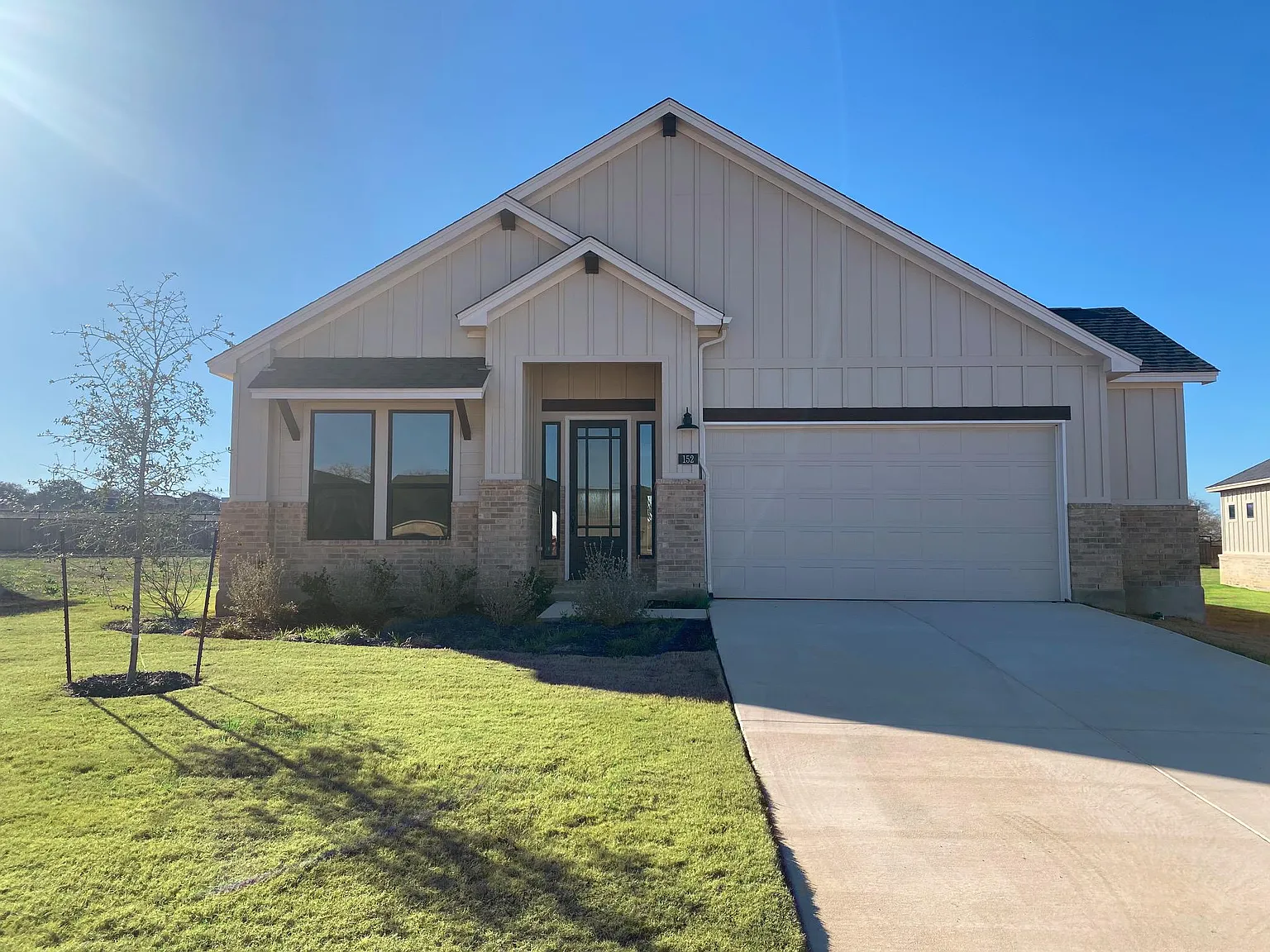 4 bed, 2477 sqft, $3,100 — Photo 1