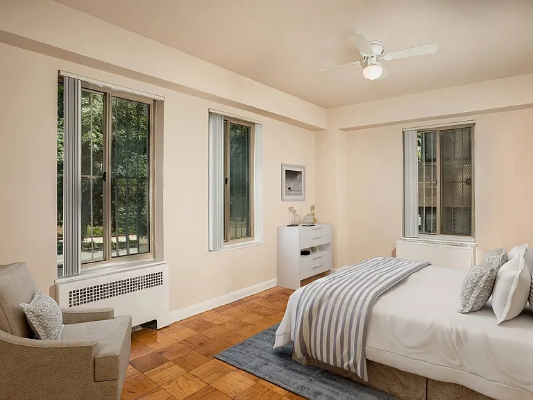 Empire Apartments — Photo 6