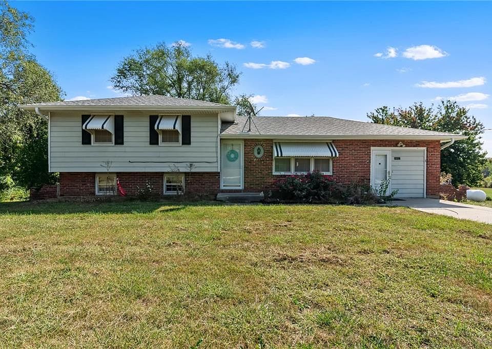 1st image of 14657 Lincoln Ln