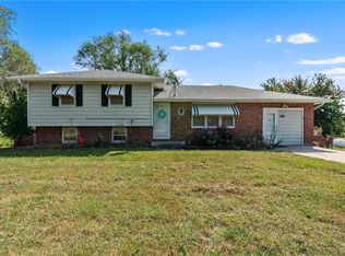 14657 Lincoln Ln, Rayville, MO 64084
