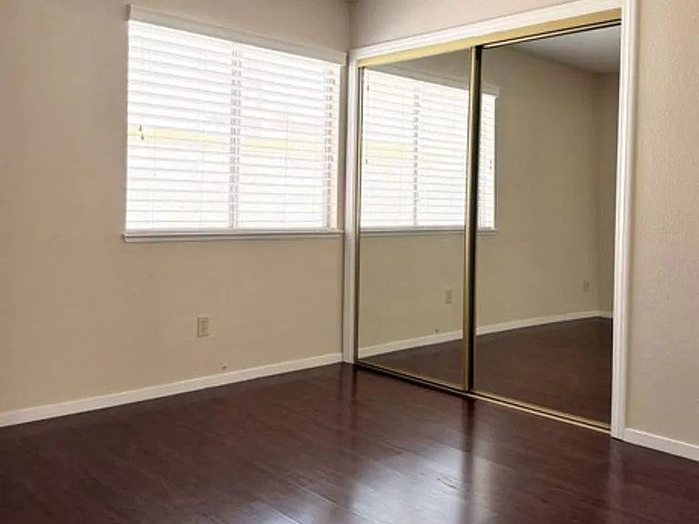 3317 Royal Glen Ct — Photo 18