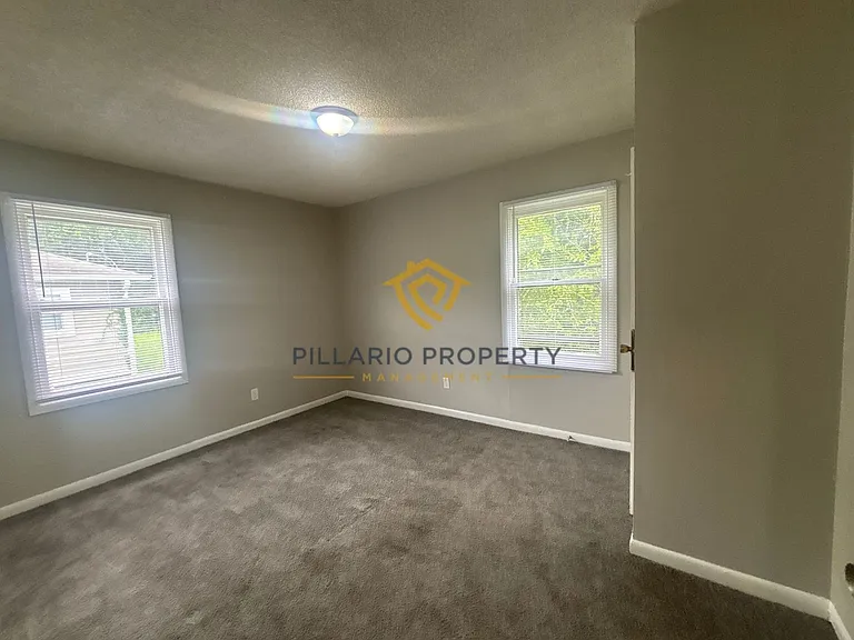 3536-3538 N Parker Ave — Photo 7