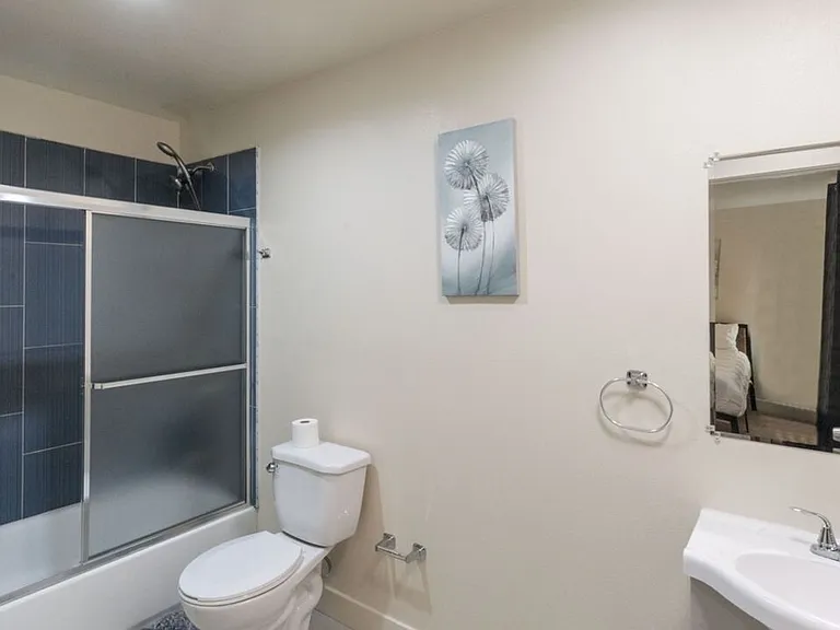 4828 McKinley Ave — Photo 17