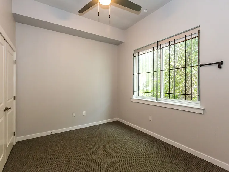 4213 Chester Avenue Modern Living in the Heart of University City — Photo 28