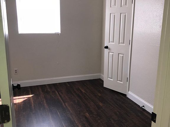 4th image of 104 8th Ave APT 18