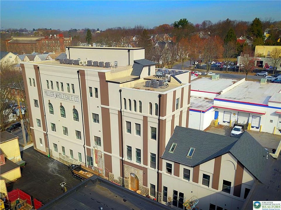 1st image of 810 Monocacy St #405