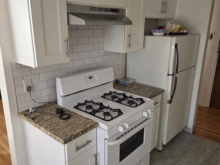 54 Stonehurst Blvd #G — Photo 3