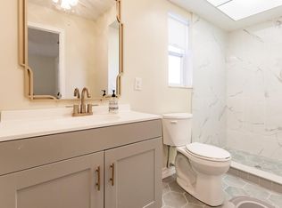 3716 Mundy Ridge Dr, Sarasota, FL 34233