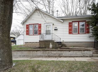 2417 Clark St, Sioux City, IA 51104