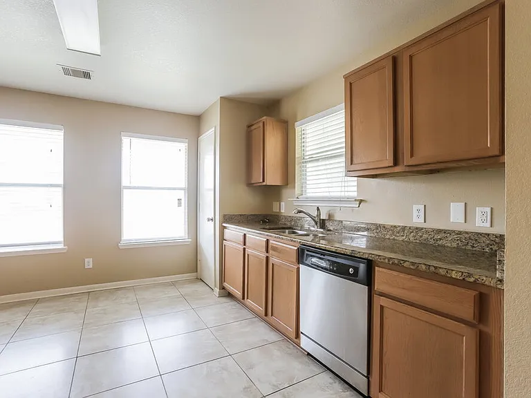 20826 Bonham Park Ln — Photo 11