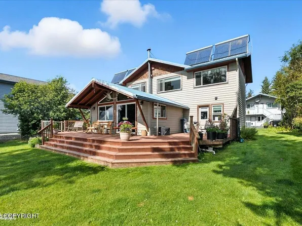 1393 Bay Ave, Homer, AK 99603