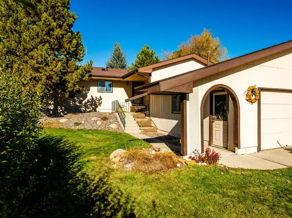 679 Michael Dr, Sheridan, WY 82801