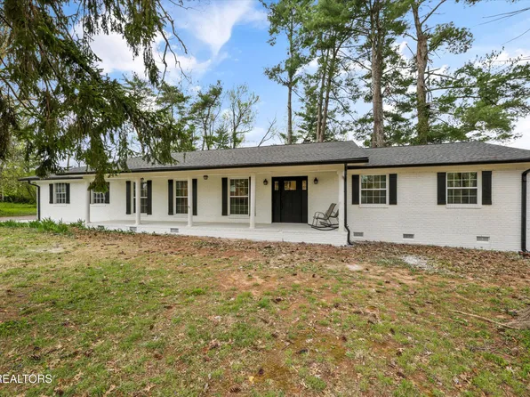 8808 Regent Ln, Knoxville, TN 37923