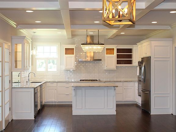 2nd image of 104 Kendall Ln