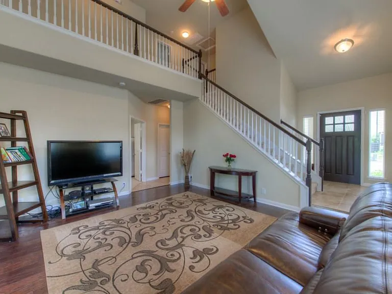 8520 White Ibis Dr — Photo 3