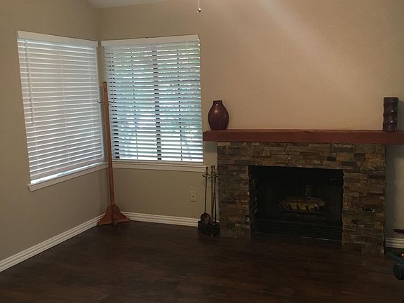 4th image of 546 Harvest Hill St