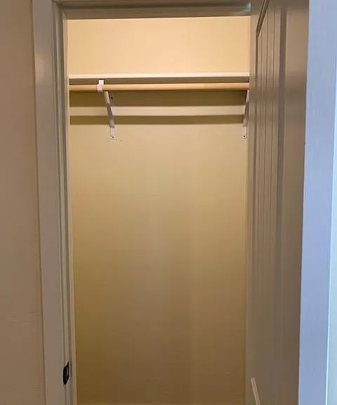 151 Masters Cir — Photo 16