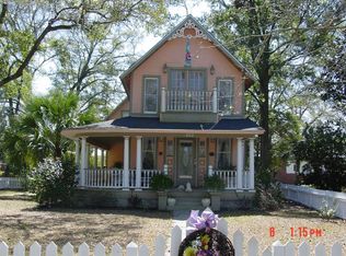 392 Circle Dr, Defuniak Springs, FL 32435