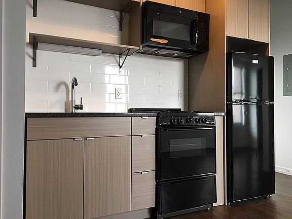 4th image of 1325 W Wilson Ave #20167