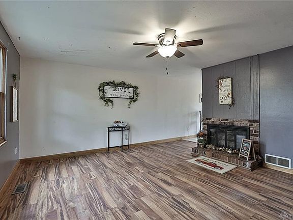 4th image of 138 Lightner Ln