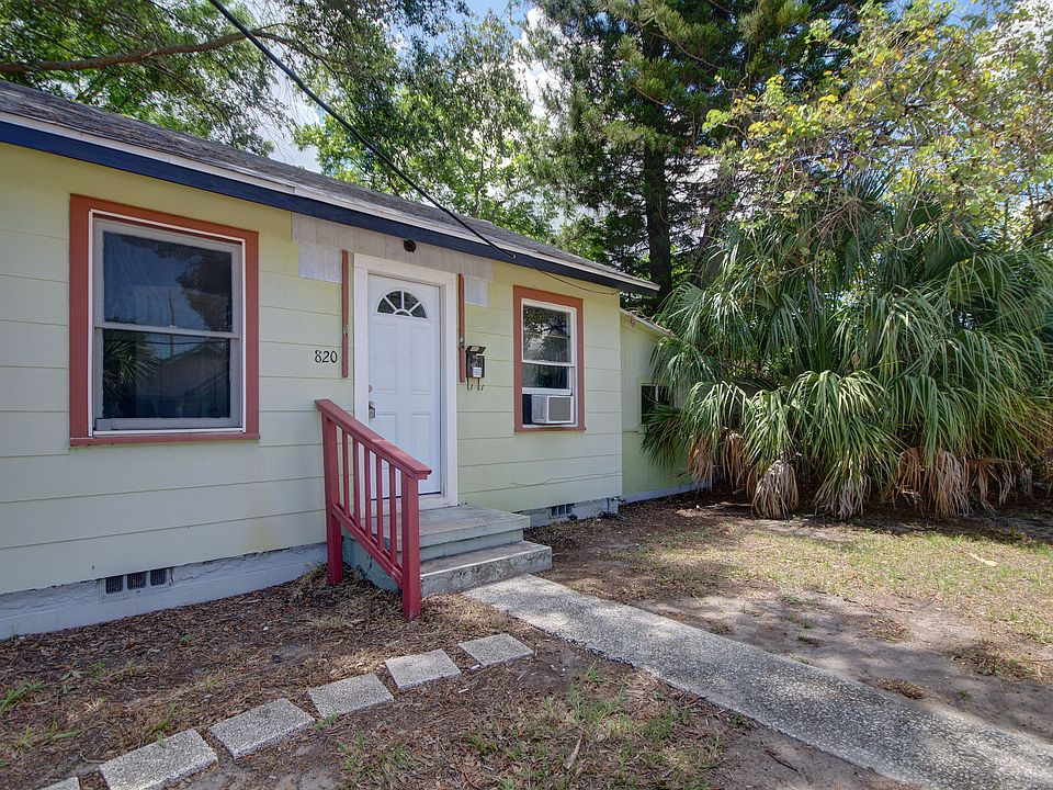 1st image of 820 17th St N