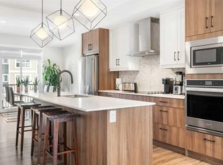 355 W Nolancrest Hts NW #1201, Calgary, AB T3R 0Z9