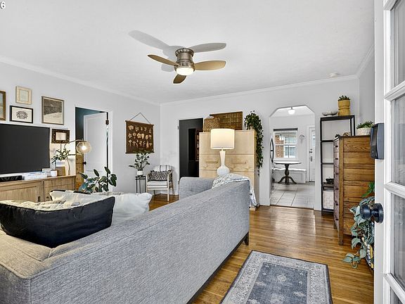 3rd image of 2613 NW Raleigh St Unit 21