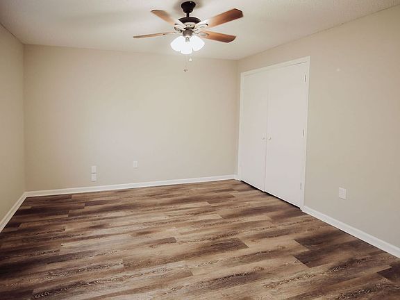 5th image of 217 Mark Twain Cir #217