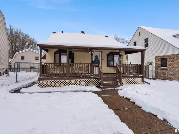 125 S Birchwood Ave, Davenport, IA 52802
