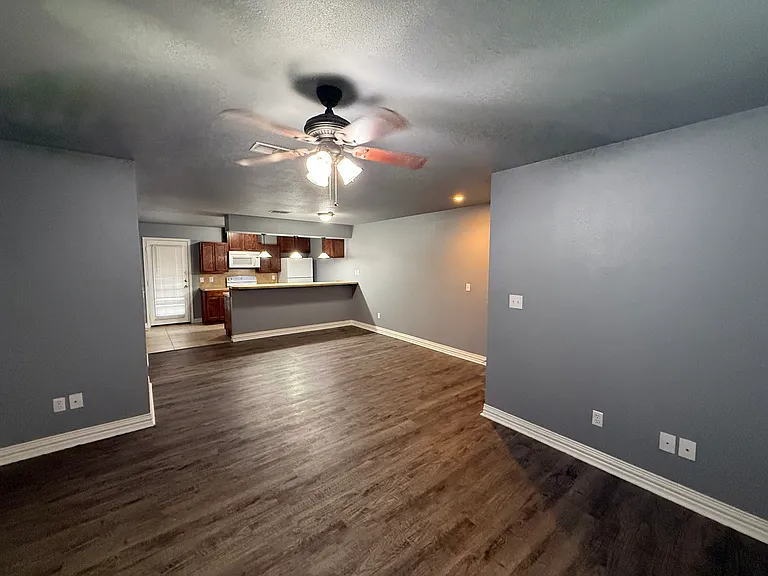 311 E Pine St #15 — Photo 19