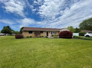 201 Beechgrove Dr, Englewood, OH