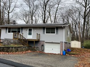 2 Akron Way, Hopatcong, NJ 07843