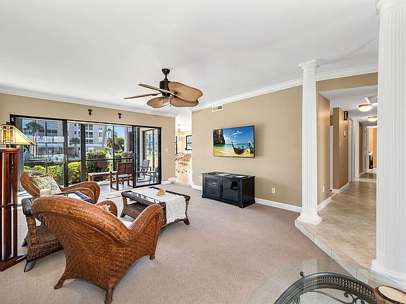 5th image of 881 Panama Ct Unit 201