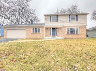 2661 Bordeaux Dr, Rockford, IL 61114