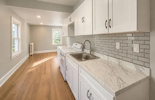 18 Beverly St #3 Photo 1