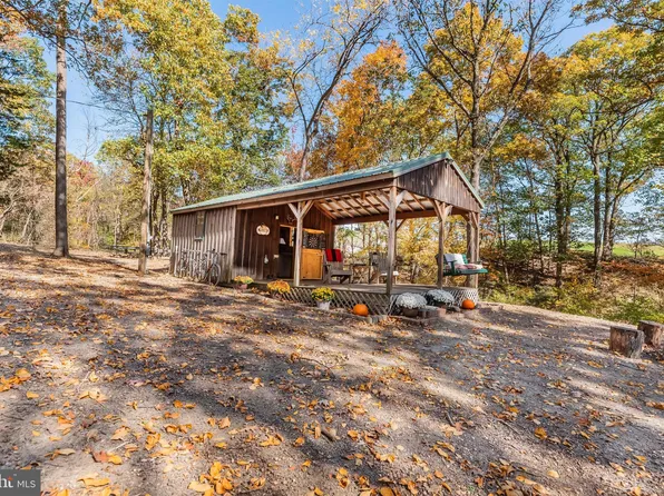 105 Woods Rd, Newville, PA 17241