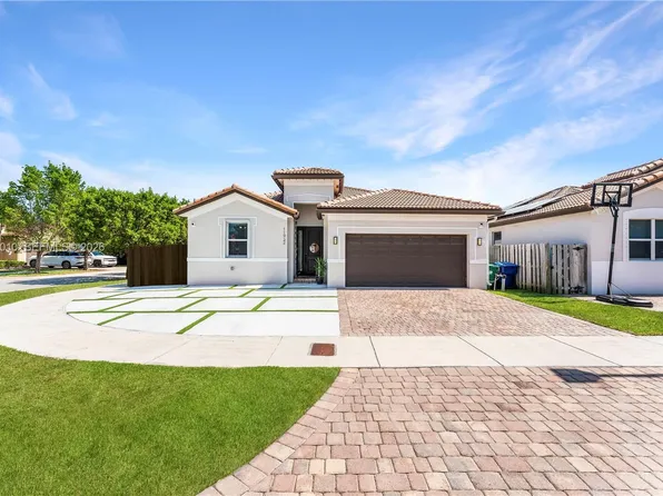 11932 SW 253rd St, Homestead, FL 33032