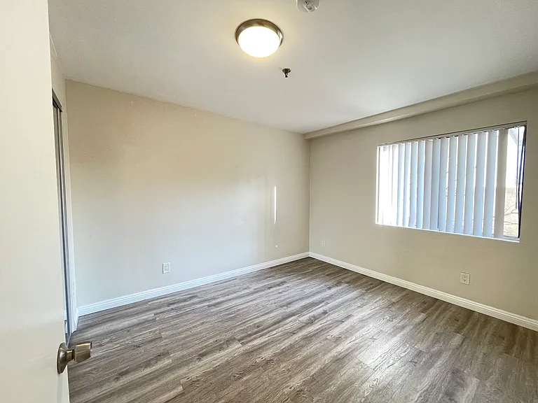 1173 Justin Ave #8 — Photo 15