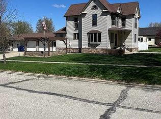 71 May St, Manning, IA 51455