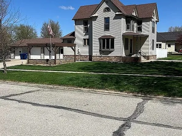 71 May St, Manning, IA 51455