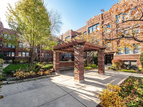 647 Garfield St APT 2, Oak Park, IL 60304