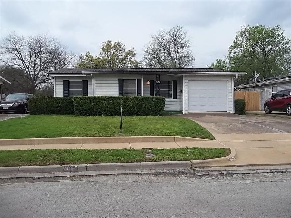 1st image of 2805 Ash Park Dr