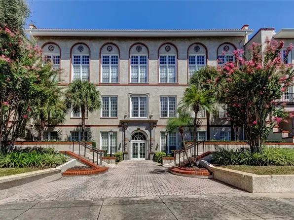 701 Mirror Lake Dr N APT 103, Saint Petersburg, FL 33701