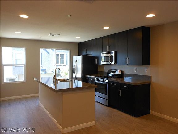 4th image of 9050 W Tropicana Ave Unit 1020