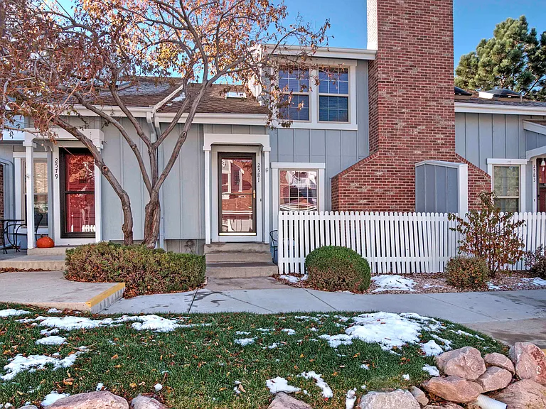 2581 Hatch Cir #2581 — Photo 1